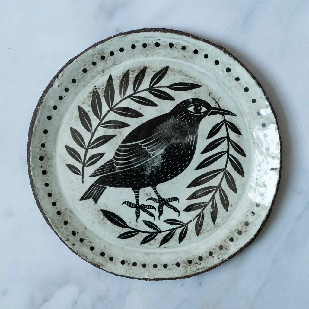 Bird plate with leaves