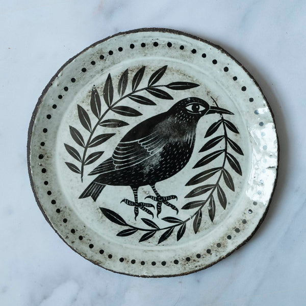 Bird plate with leaves